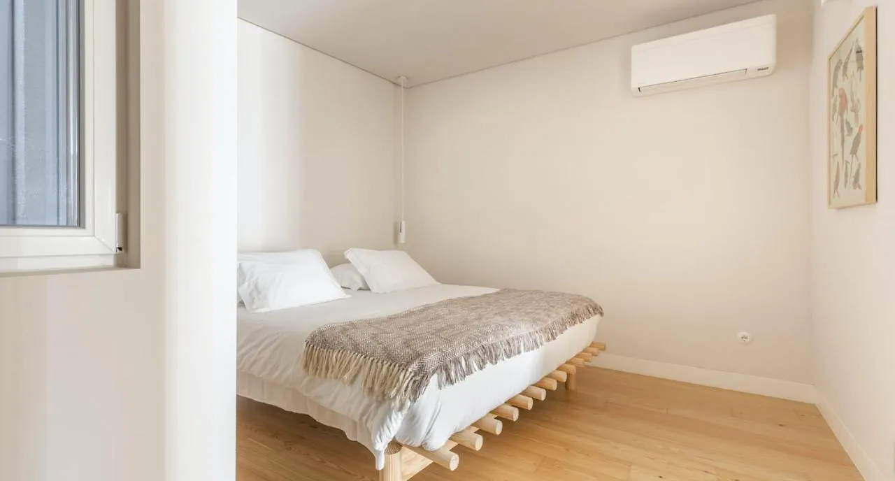 Cozy Lisbon Alfama Apartment 0*,  Portugal